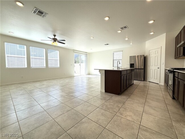 Building Photo - 8159 Guadiano Ave