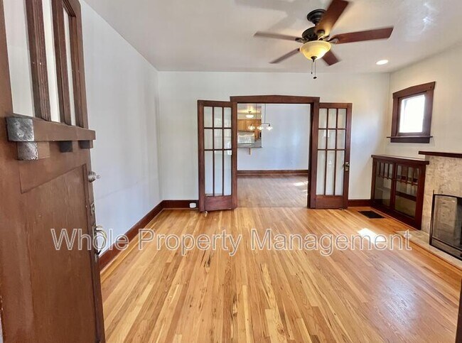 Building Photo - 3036 W 29th Ave