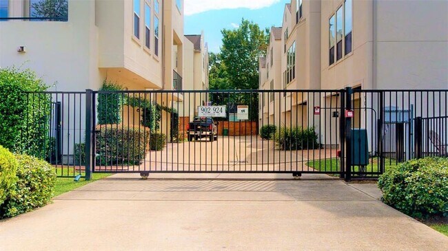 Foto del edificio - 910 Patterson St