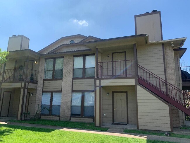 Foto del edificio - 1007 Spring Loop