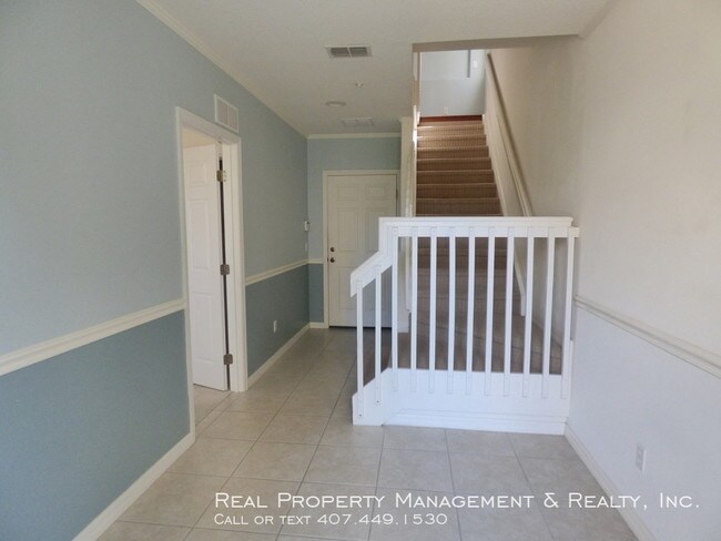 Building Photo - 3 BR / 3.5 BA Townhouse In Baldwin Park
