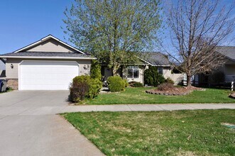 Building Photo - 9314 N Macie Loop