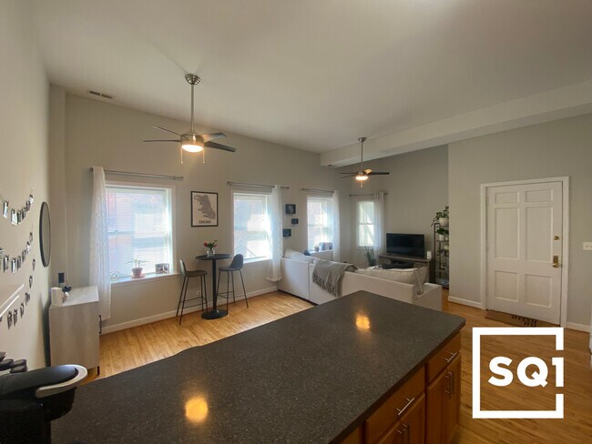 Foto del edificio - 2849 N Lincoln Ave