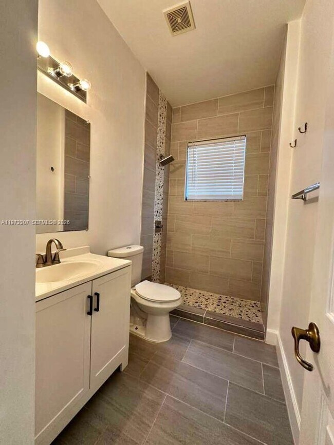 Foto del edificio - 1761 Aspen Ln