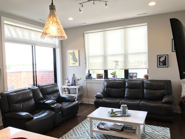 Foto del edificio - 4600 N Ravenswood Ave