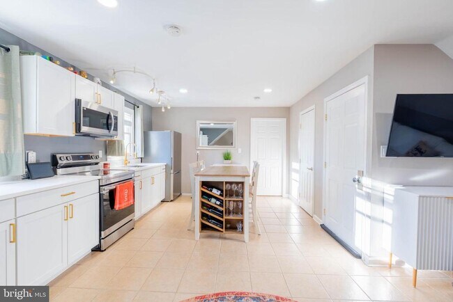 Foto del edificio - 341 Gordon Rd