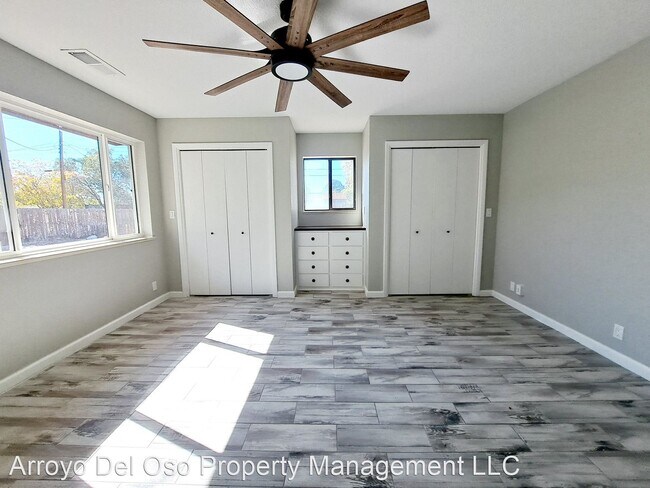 Building Photo - 2 br, 2 bath House - 2913 Jefferson Street NE