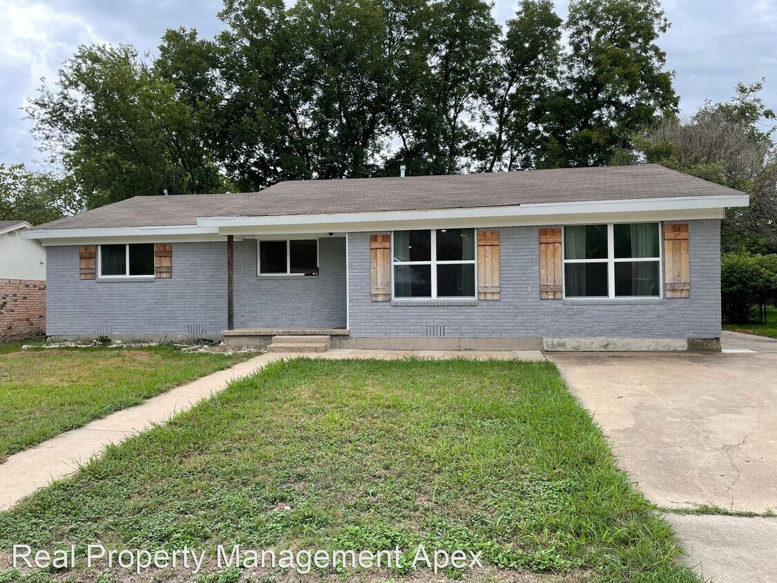 Primary Photo - 3 br, 2 bath House - 3408 Wingate Dr