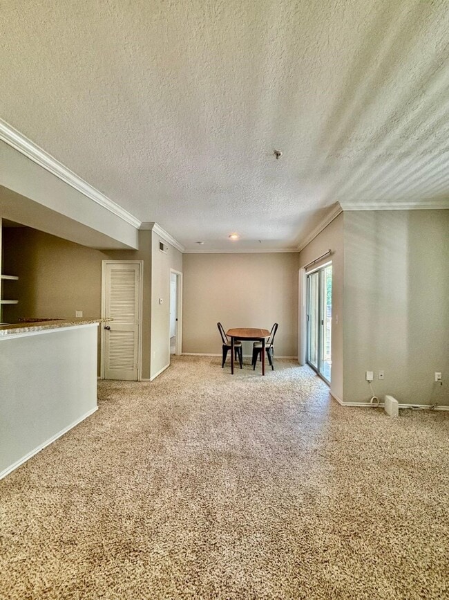 Building Photo - 10440 Deerwood Rd