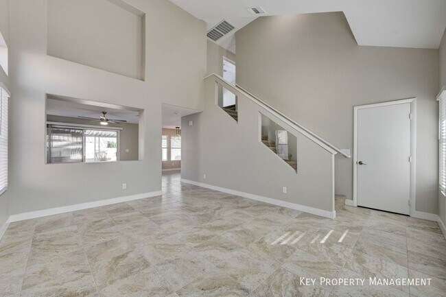 Building Photo - 170 Mirador St