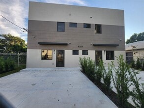 Building Photo - 6233 NW 20th Ave