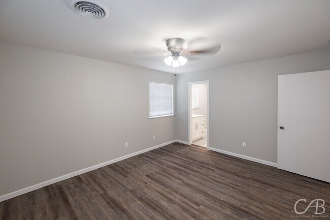 Building Photo - For Lease