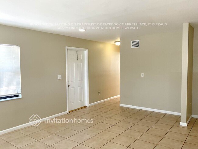 Foto del edificio - 641 N 68th Way