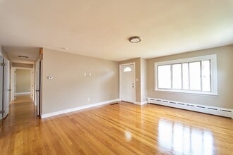 Building Photo - 1305 Salem St