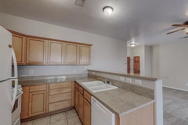Building Photo - 615 Benicia Ln