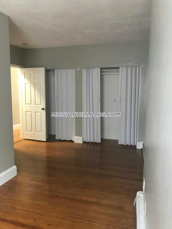 Foto del edificio - 338-342 Warren St.