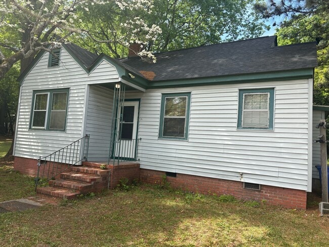 Building Photo - 282 Windsor Dr