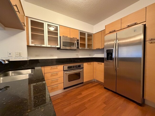 Building Photo - 31 SE 5th St