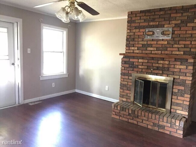 Foto del edificio - 2 br, 1 bath House - 107 S 18th St A Unit A