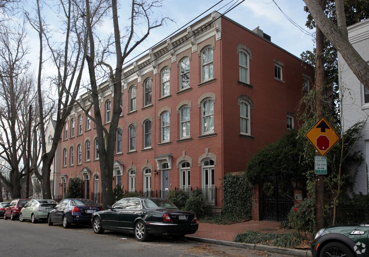 Primary Photo - 1230-1240 27th St NW