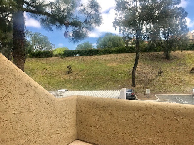 Building Photo - Fantastic  2Br/2Ba Upper Condo in Bernardo...