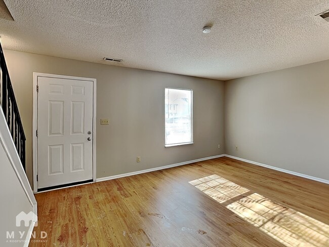 Foto del edificio - 1497 Ringfield Dr