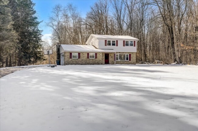 Building Photo - N128W12795 Highland Rd