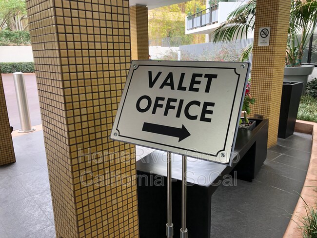 Foto del edificio - 1155 N La Cienega Blvd