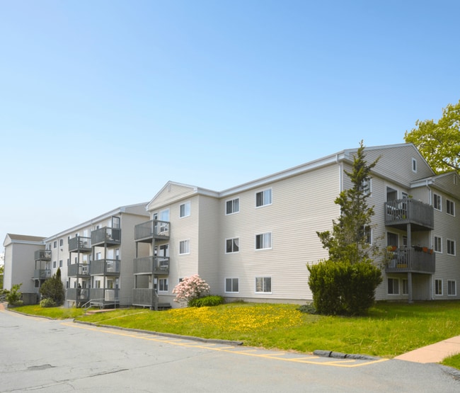 Building Photo - Hillcrest