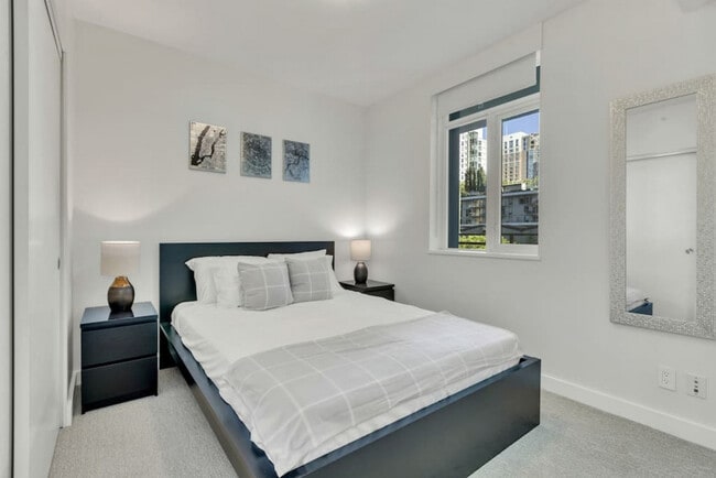 Building Photo - 1372 Seymour St