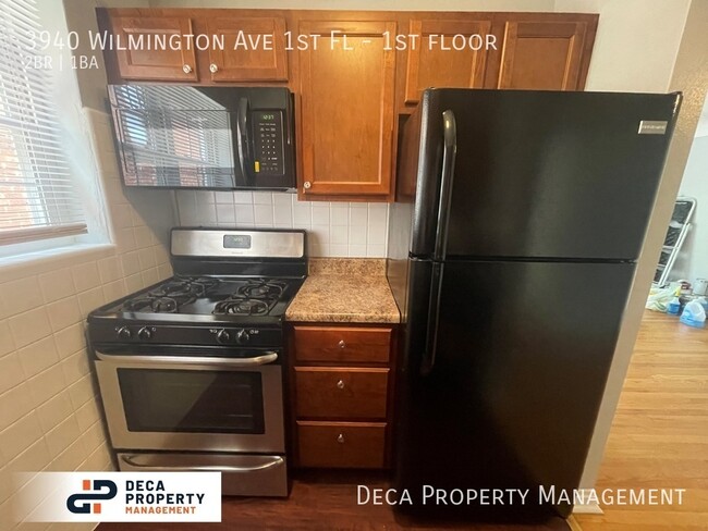 Building Photo - 2 Bedroom Apartment