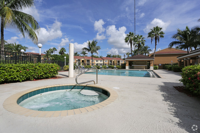 Jacuzzi - Pembroke Park Apartments