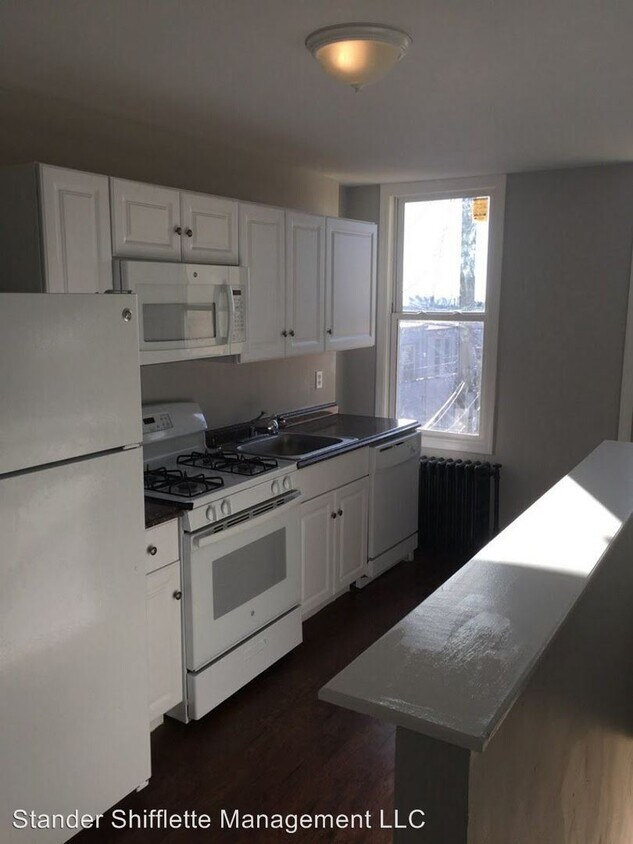 Primary Photo - 813 W 36th St