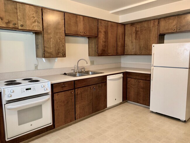 Building Photo - 1043 S 800 E