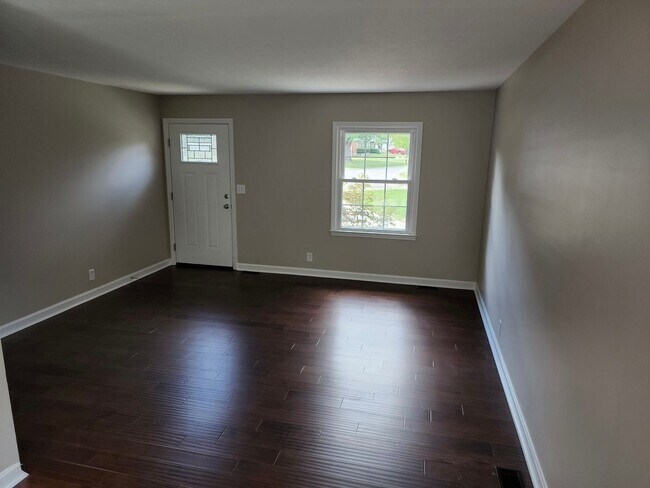 Building Photo - 2129 Dogoon Dr