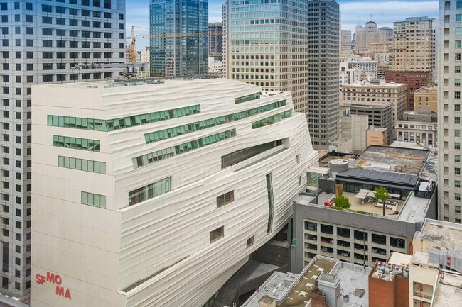 Building Photo - Stunning One Hawthorne Penthouse