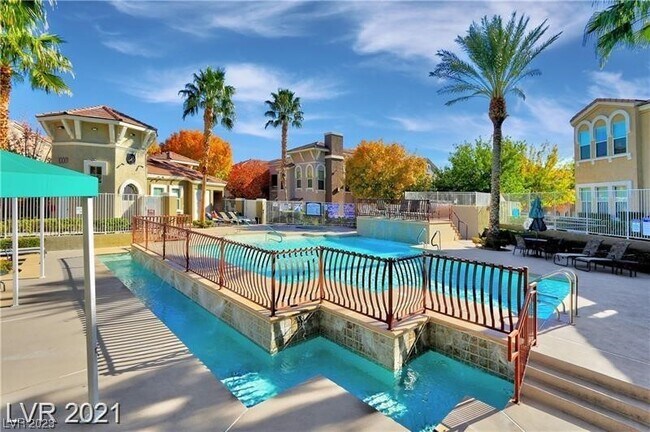 Foto del edificio - 10001 Peace Way