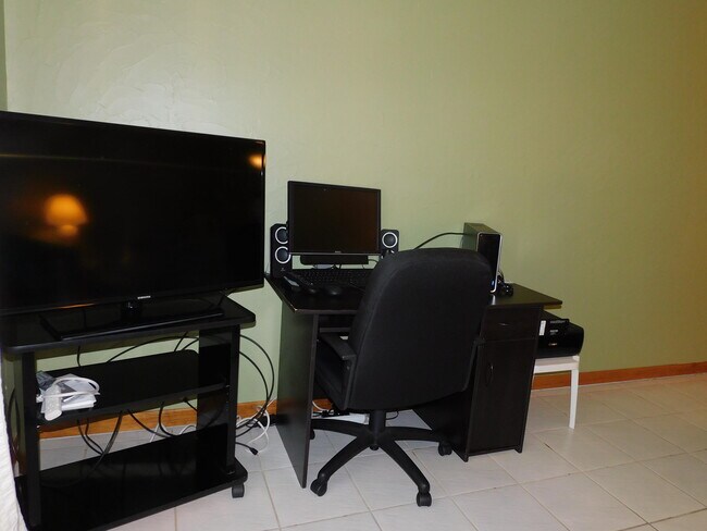 Foto del edificio - 140 Amherst Ln
