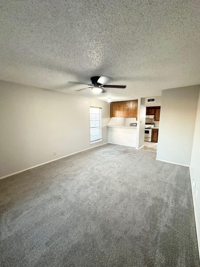 Foto del edificio - 1 Bedroom 1 Bathroom For Lease