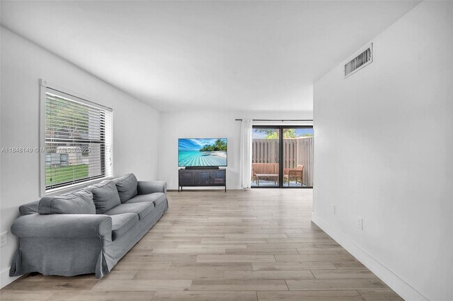 Foto del edificio - 10611 SW 113th Pl