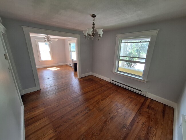 Foto del edificio - 43 Turner Ave