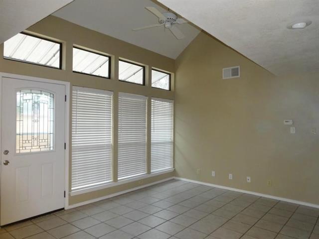 Foto del edificio - 18240 Midway Rd