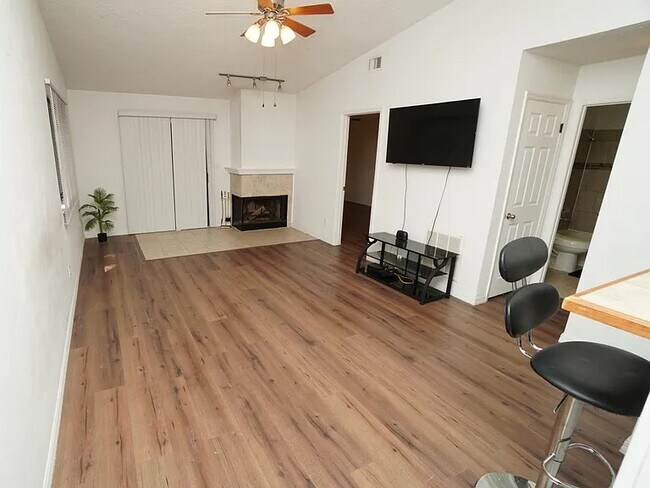 Foto del edificio - 1563 Hancock Ln