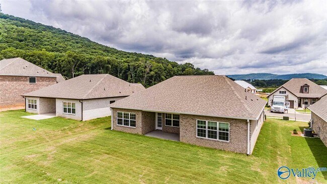 Foto del edificio - 3029 Crystal Creek Dr