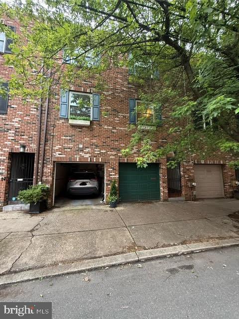Foto principal - 1714 Bainbridge St