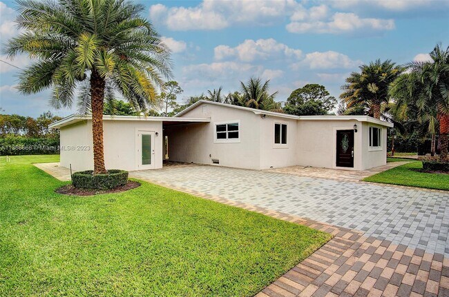 Building Photo - 5488 Fearnley Rd
