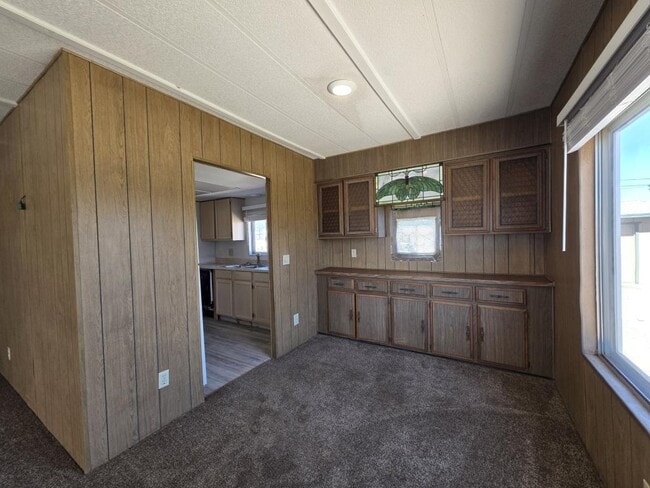 Building Photo - 1175 E Ames Ave