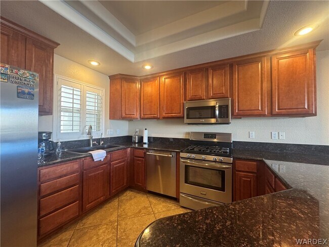 Foto del edificio - 211 Moser Ave