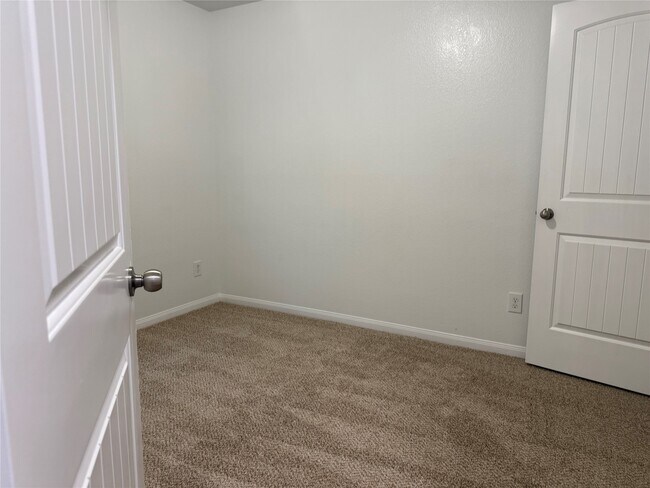 Foto del edificio - 958 Oak Glen Dr