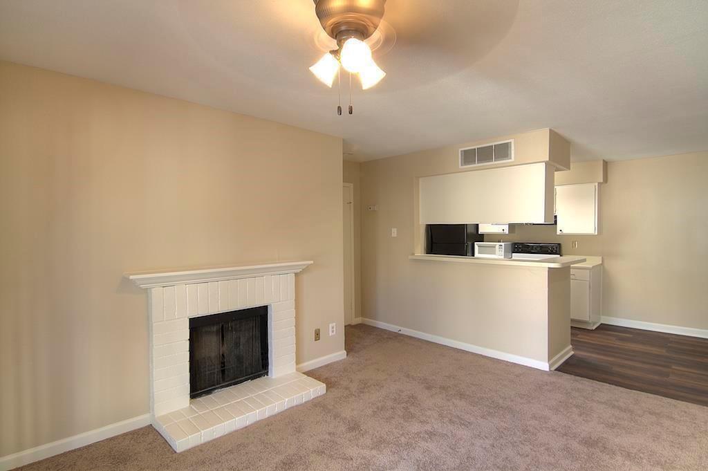 Primary Photo - 12905 Woodforest Blvd